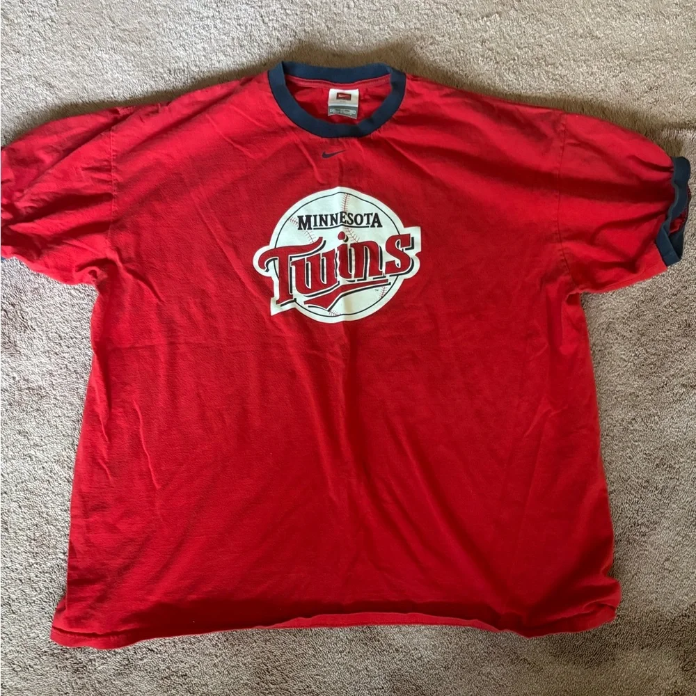 90s Vintage Nike Team Minnesota Twins TShirt‎